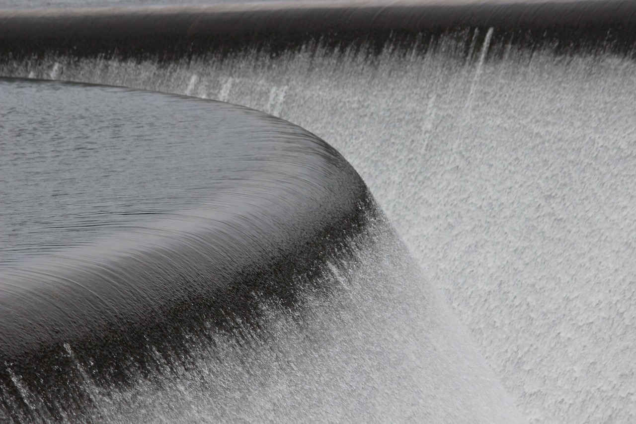 curing blankets, water spray on a fresh slab